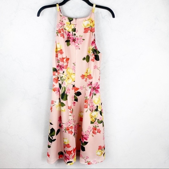 [Vince Camuto] Floral Print Scuba Halter Dress - Picture 4 of 4